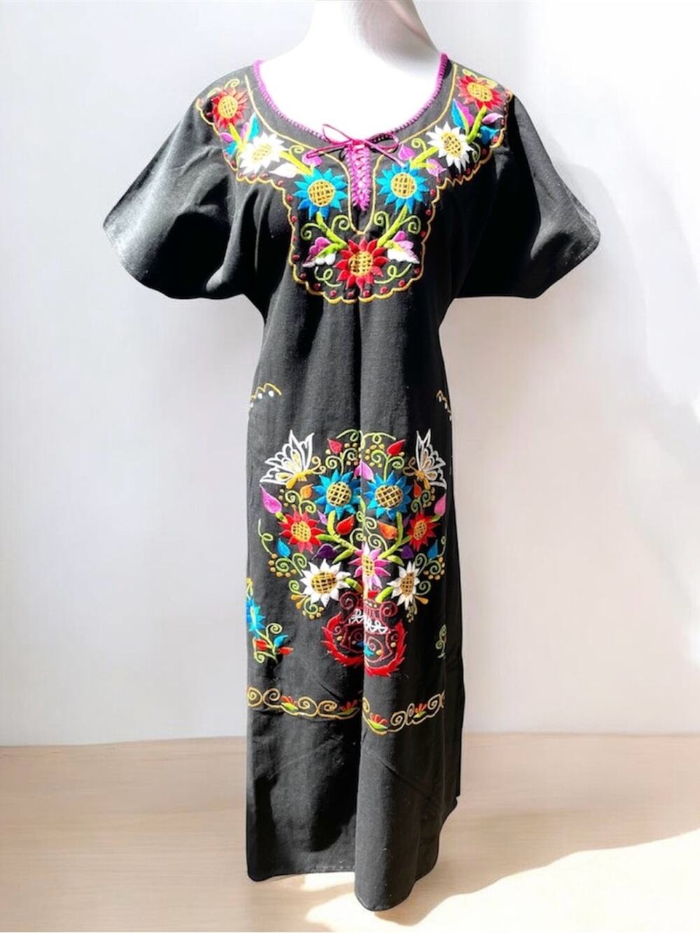 Mexican Huipil Caftan Kimono Puebla Dress Black Floral Embroidery Women's Medium